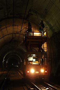 トンネル・橋の点検の様子